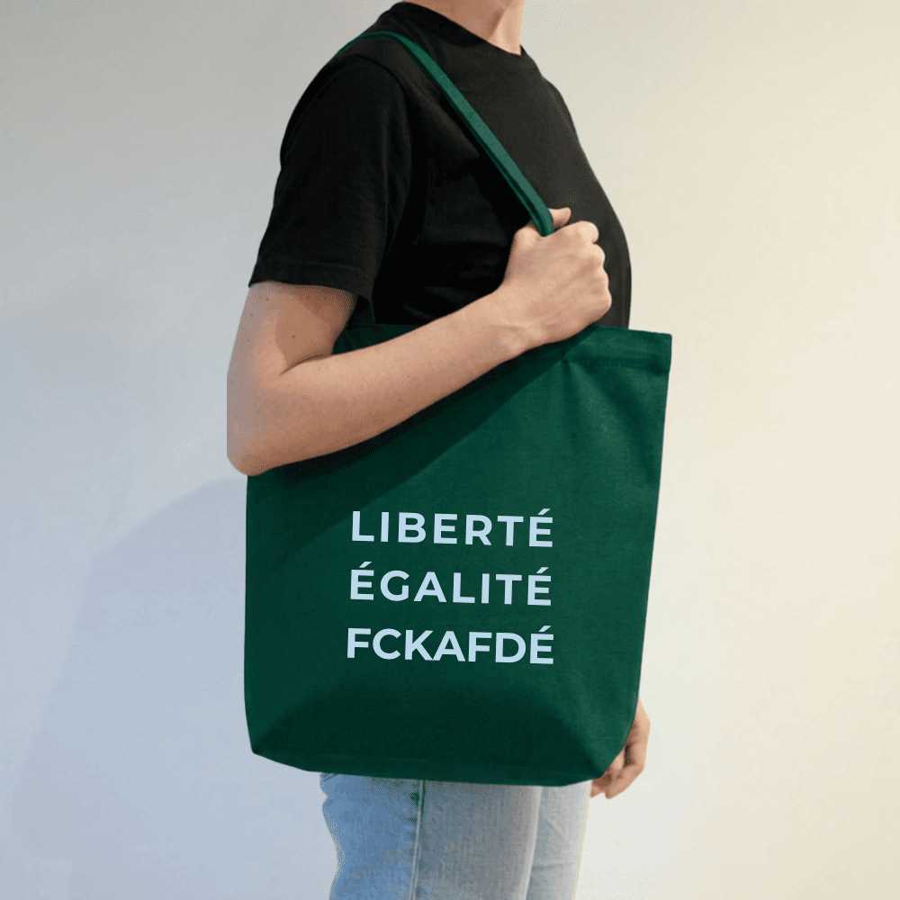 fckafdé Tasche in Bottle Grün mit hellblauer Schrift