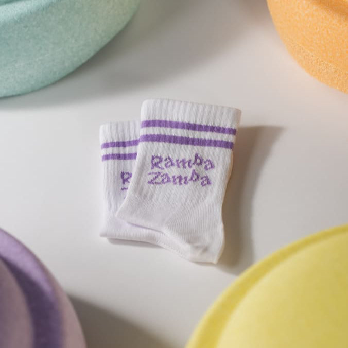 ramba zamba Kindersocken von arrel mit bunten Accessoires