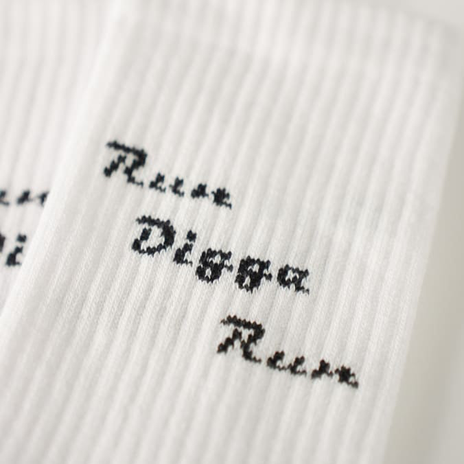 Run Digga Run Statementsocken aus Bio-Baumwolle Nahaufnahme