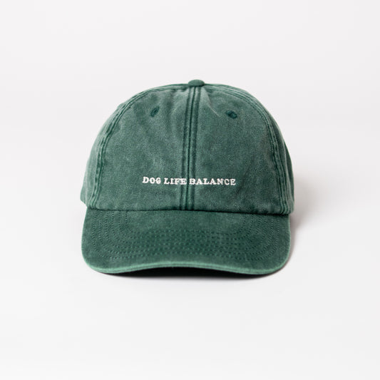 Dog life balance dad cap in vintage grün von arrel