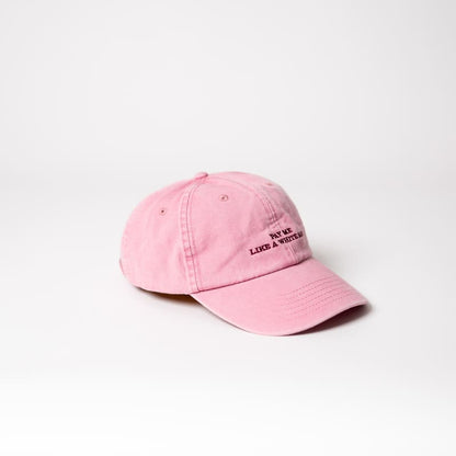 Pay me like a white man in pink von der Seite