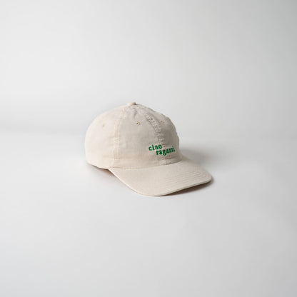 ciao ragazzi Cord Cap in beige mit grünem Design von der Seite