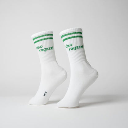 ciao ragazzi socken in weiß mit grünem design 