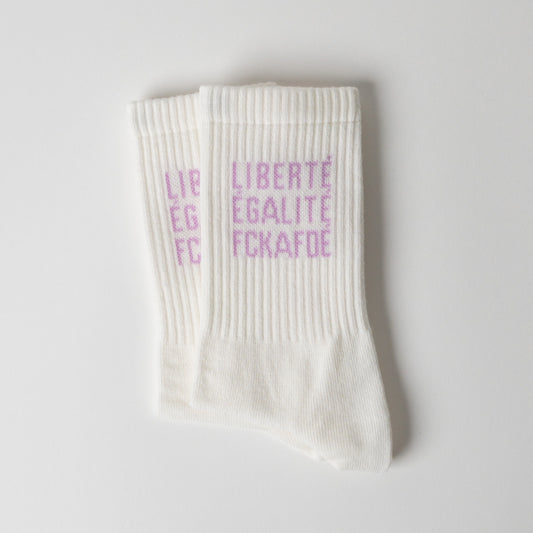 fckafd Socken in Cream mit lavendelfarbener Schrift von arrel