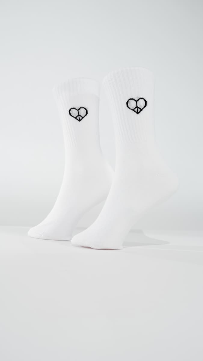 Love & Peace Statement Socken am Fußmodell