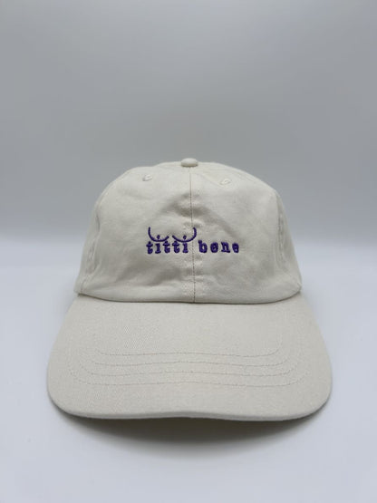 titti bene organic dad cap von arrel in cream & lavendar