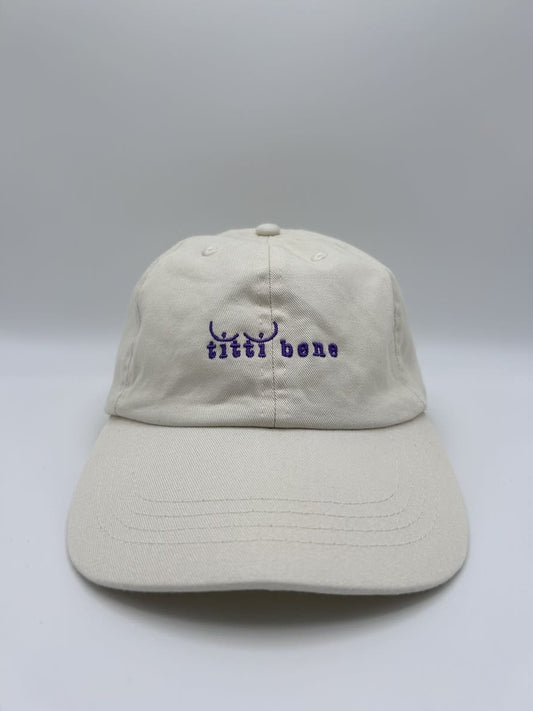 titti bene organic dad cap von arrel in cream & lavendar