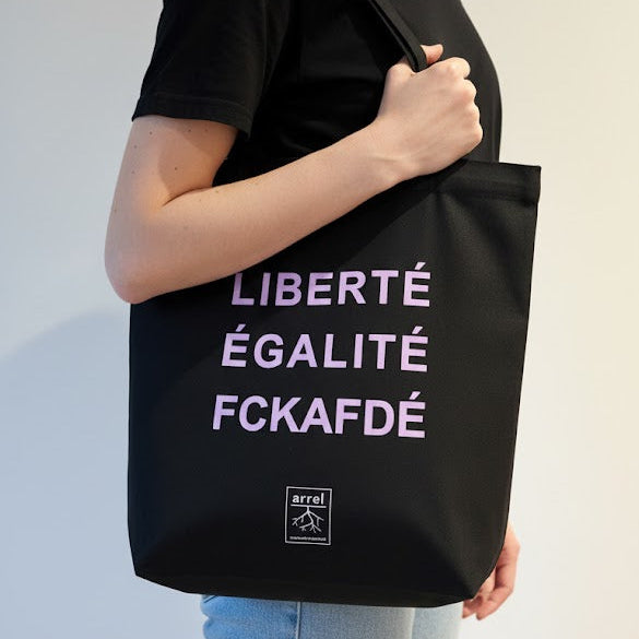 fckafd tote bag in schwarz mit lila Schrift
